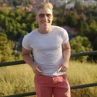 tmojzes profile picture
