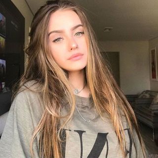 larawatson56 profile picture