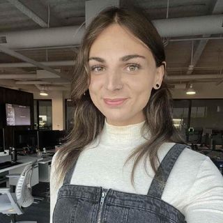 Chloe Law profile picture